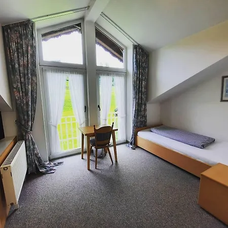 Hotell Albrecht 3*